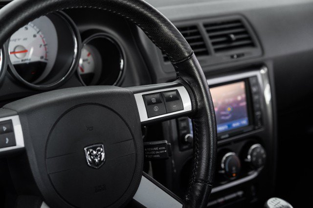 Used 2009 Dodge Challenger SRT8 w/ SRT Option Group II RWD image 15