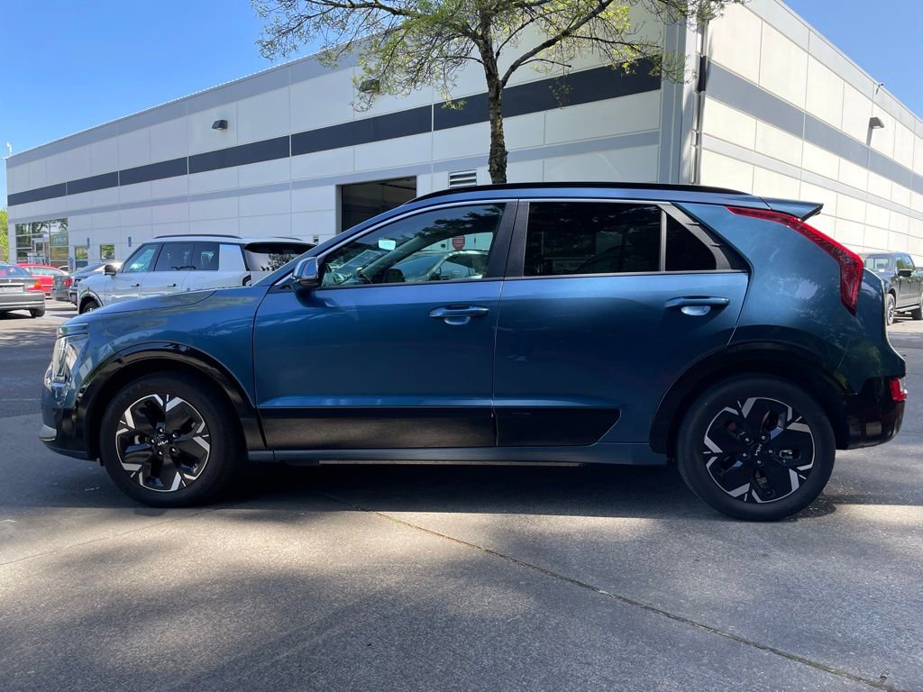 Used 2024 Kia Niro Wind w/ Wind Preserve Package FWD image 6