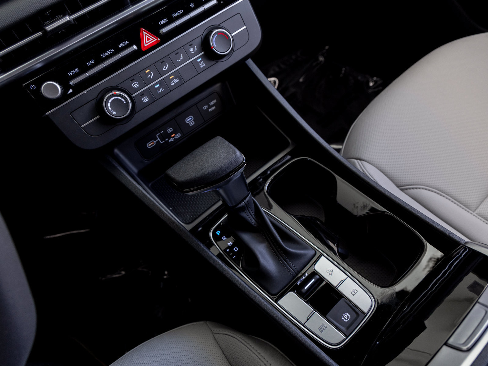 New 2027 Hyundai Santa Cruz SE FWD image 17