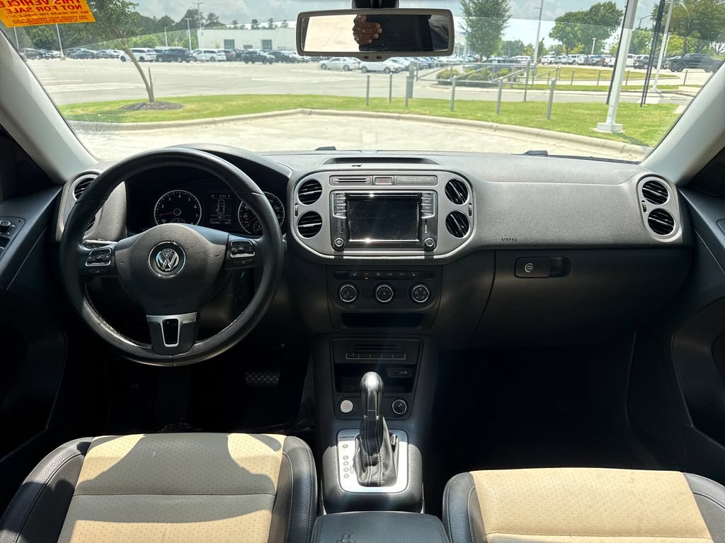 Used 2016 Volkswagen Tiguan SE AWD/4WD image 16