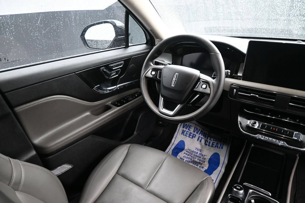 Used 2024 Lincoln Corsair FWD w/ Equipment Group 101A image 23