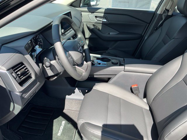 New 2026 Nissan Rogue Dark Armor AWD/4WD image 9