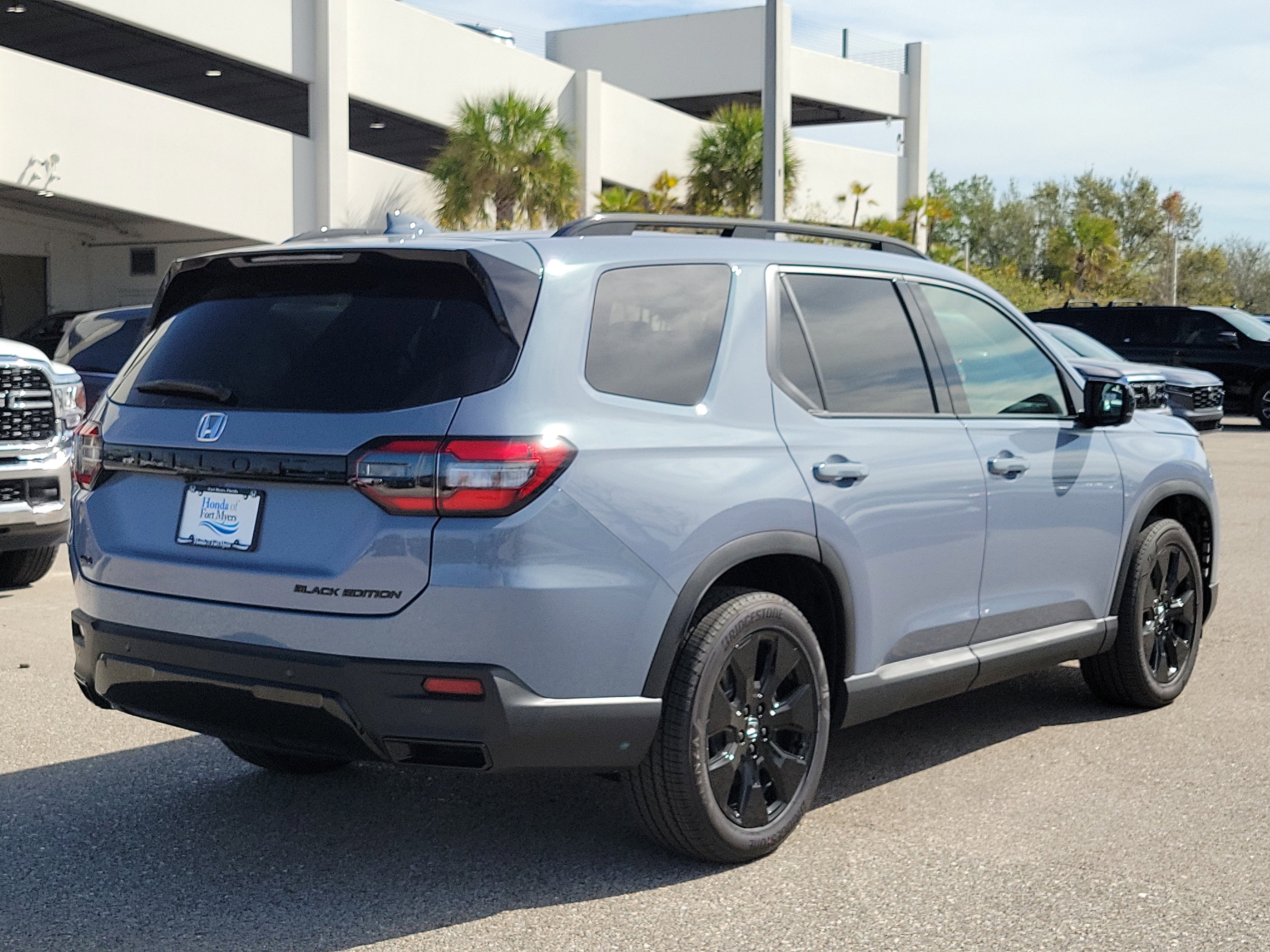 New 2026 Honda Pilot Black Edition image 7