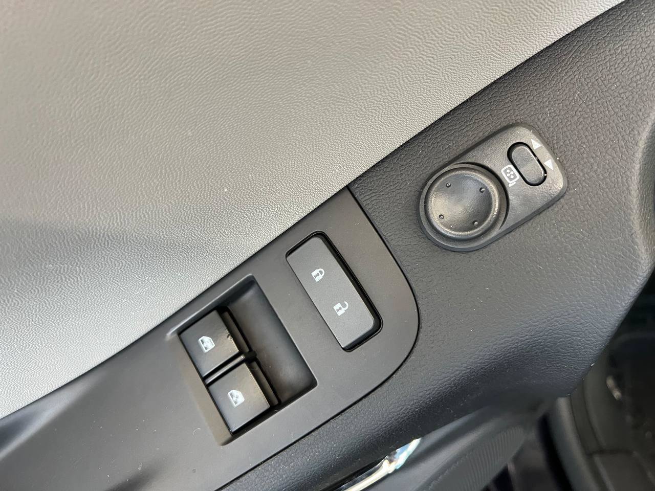 Used 2014 Chevrolet Camaro LS RWD image 20