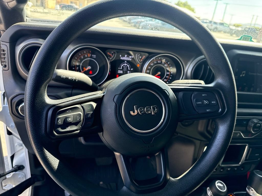 Used 2023 Jeep Gladiator Sport AWD/4WD image 16