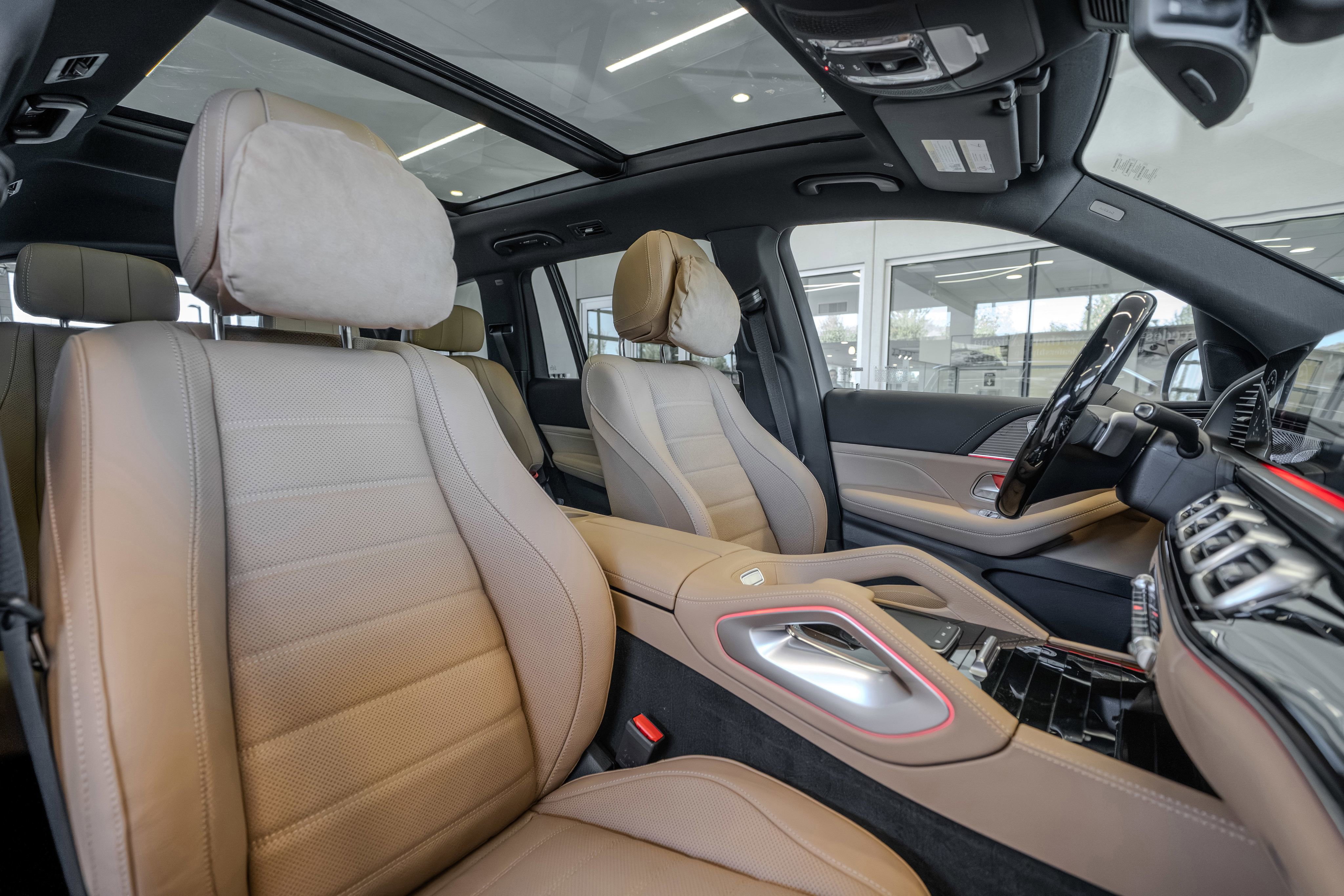 New 2026 Mercedes-Benz GLS 580 4MATIC image 29