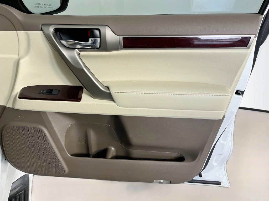 Used 2019 Lexus GX 460 Premium w/ Premium Package AWD/4WD image 38