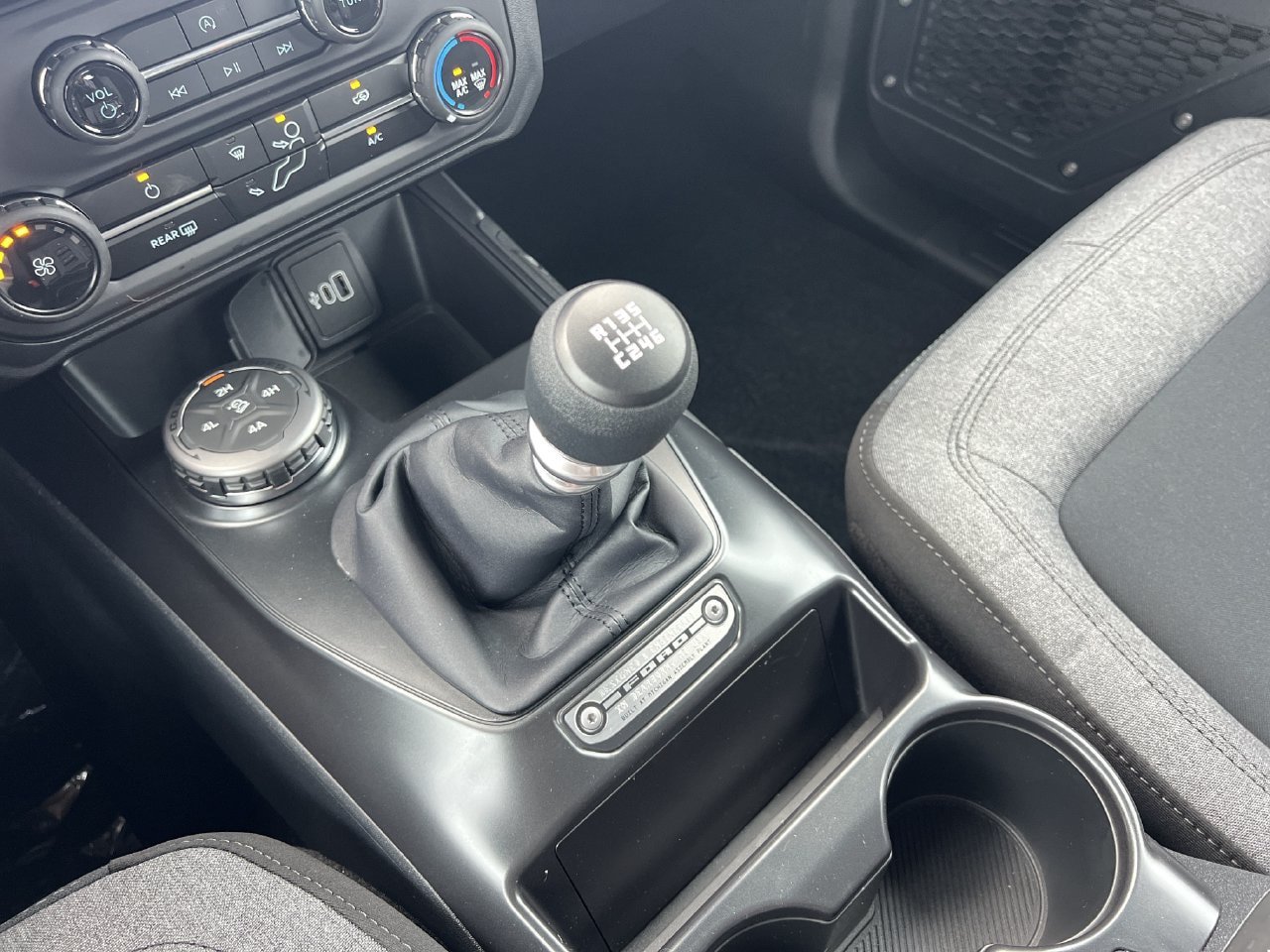 New 2026 Ford Bronco 4-Door w/ Sasquatch Package AWD/4WD image 8