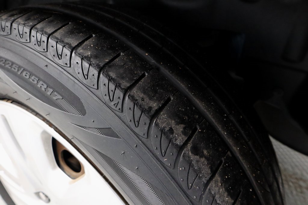 Used 2019 Dodge Journey SE image 18