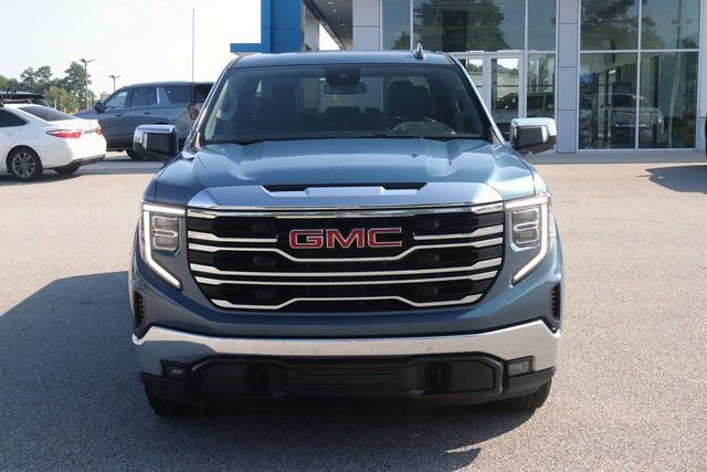 Used 2024 GMC Sierra 1500 SLT AWD/4WD image 2