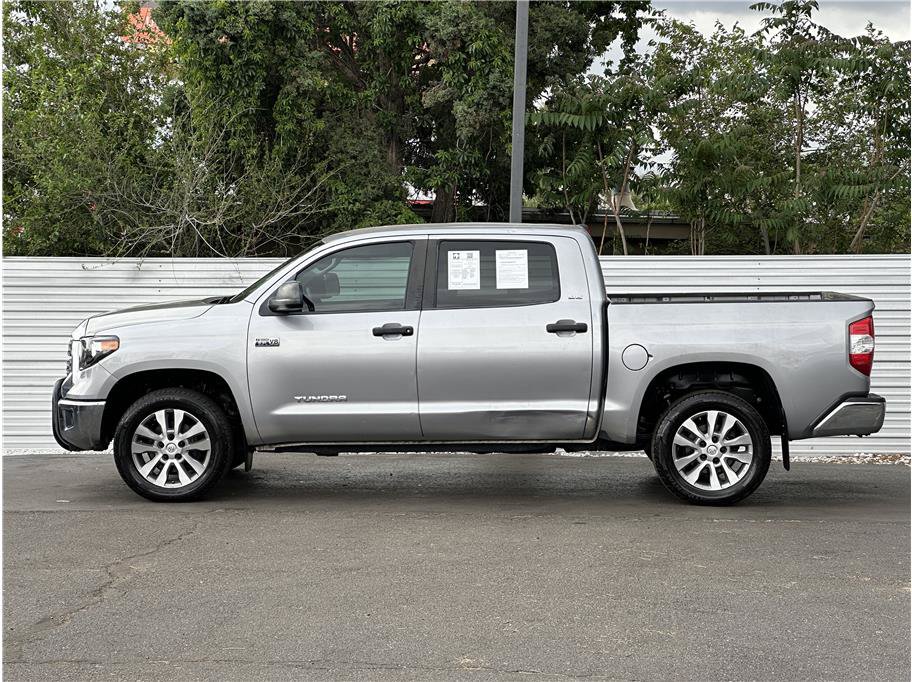 Used 2018 Toyota Tundra SR5 w/ SR5 Upgrade Package AWD/4WD image 13