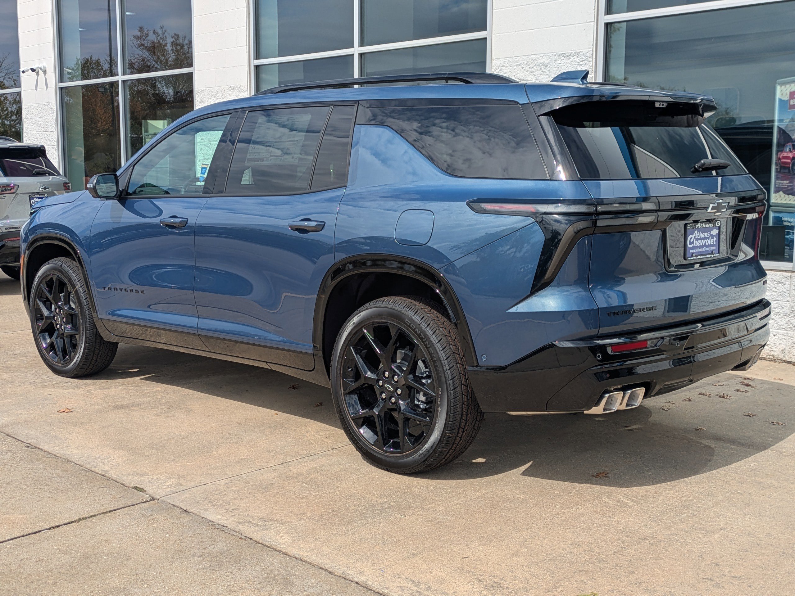 New 2026 Chevrolet Traverse RS image 5