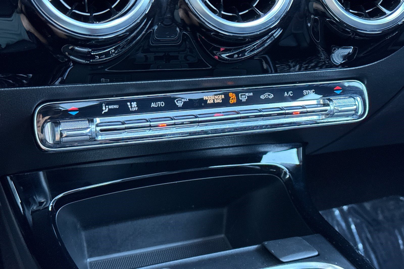 Used 2020 Mercedes-Benz CLA 250 image 18