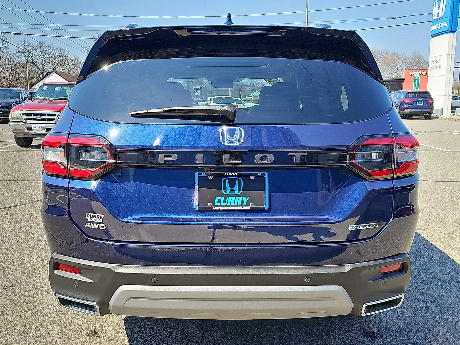 Used 2025 Honda Pilot Touring image 5