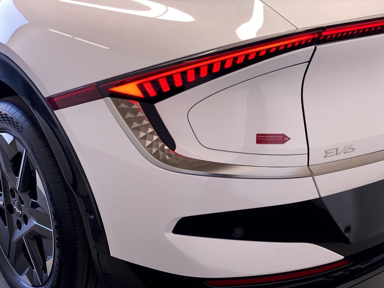 New 2026 Kia EV6 Wind RWD image 9