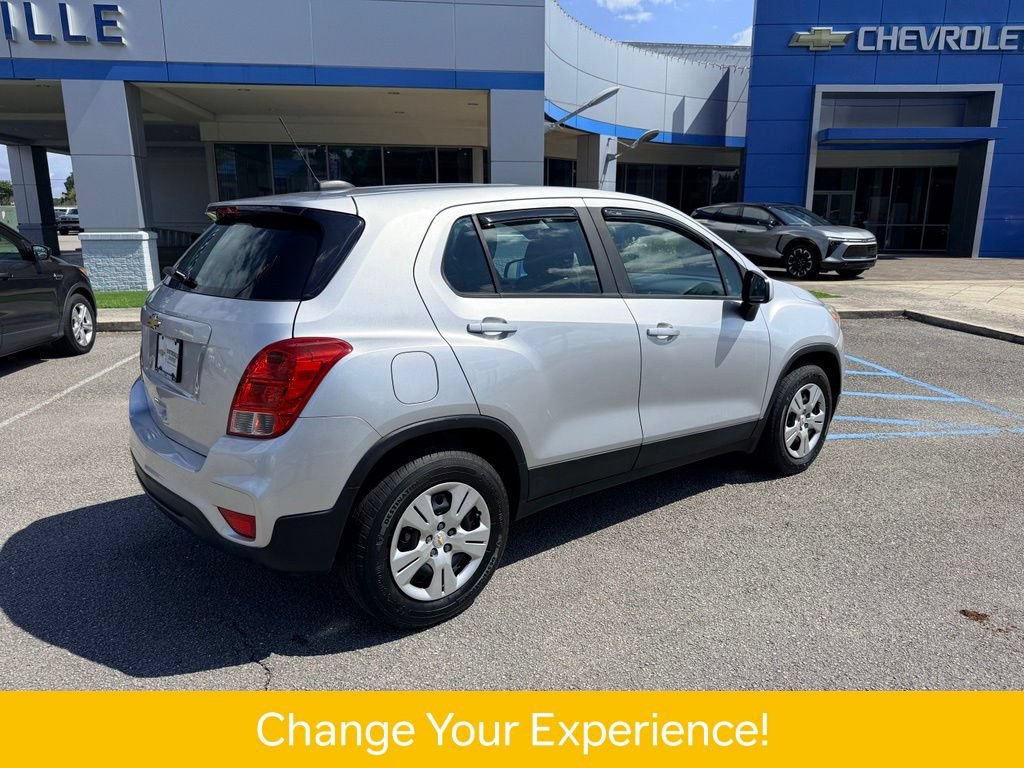 Used 2017 Chevrolet Trax LS FWD image 20