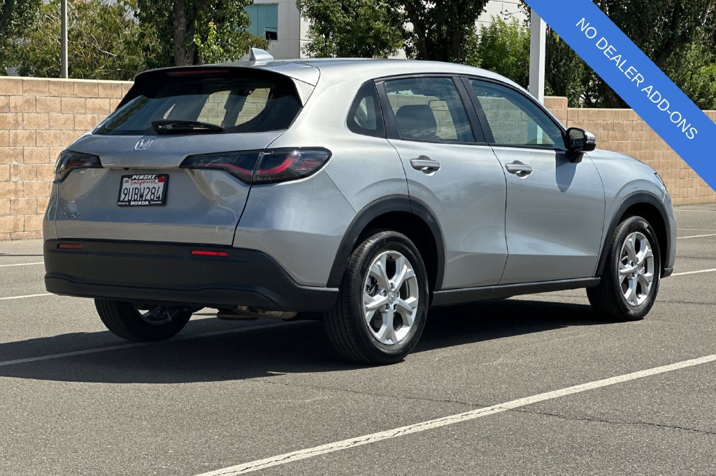 Used 2025 Honda HR-V LX image 4