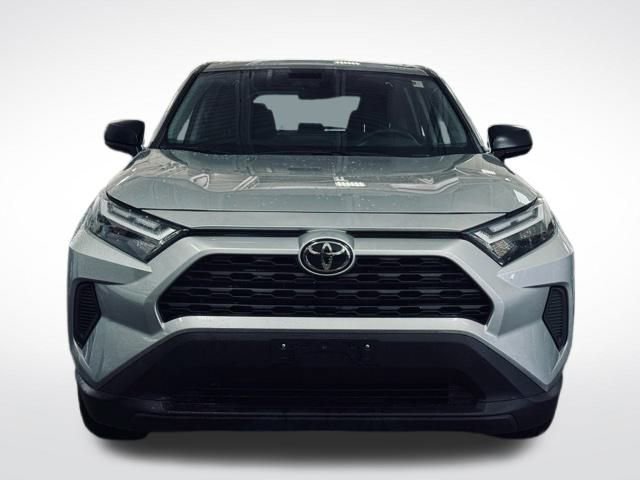 Used 2025 Toyota RAV4 LE image 3