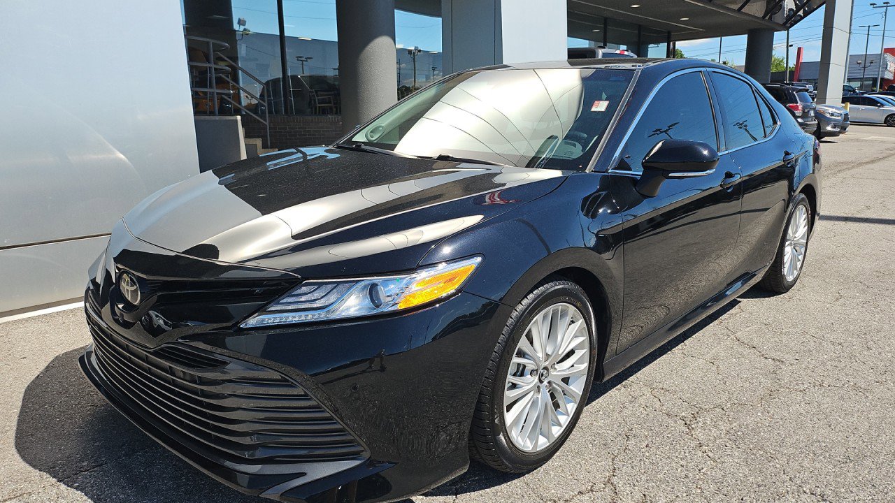 Used 2018 Toyota Camry XLE w/ Driver Assist Package FWD image 8