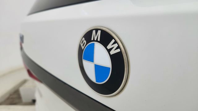 Used 2021 BMW X7 xDrive40i w/ M Sport Package image 16