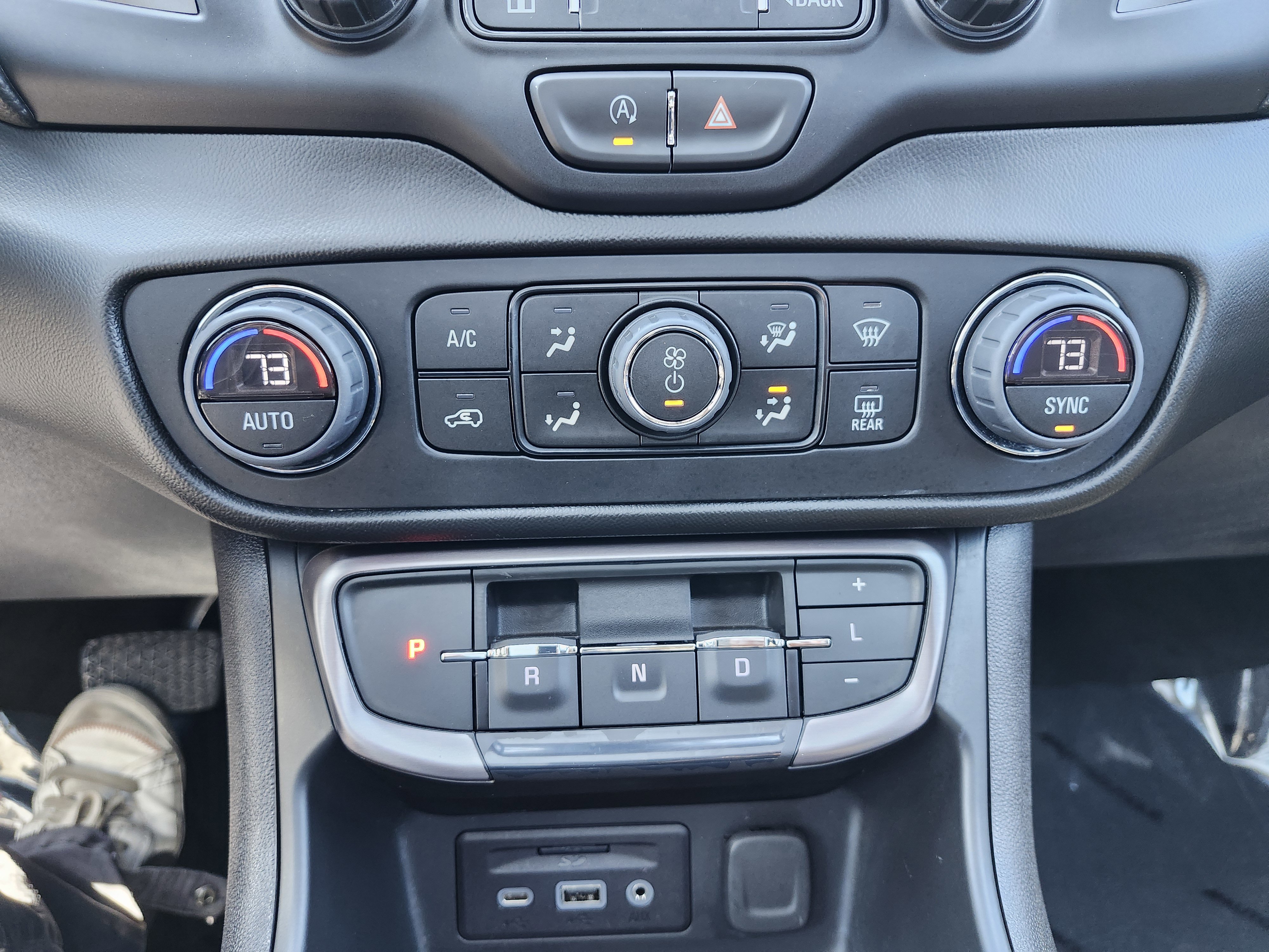 Used 2022 GMC Terrain AT4 w/ Infotainment Package II AWD/4WD image 33
