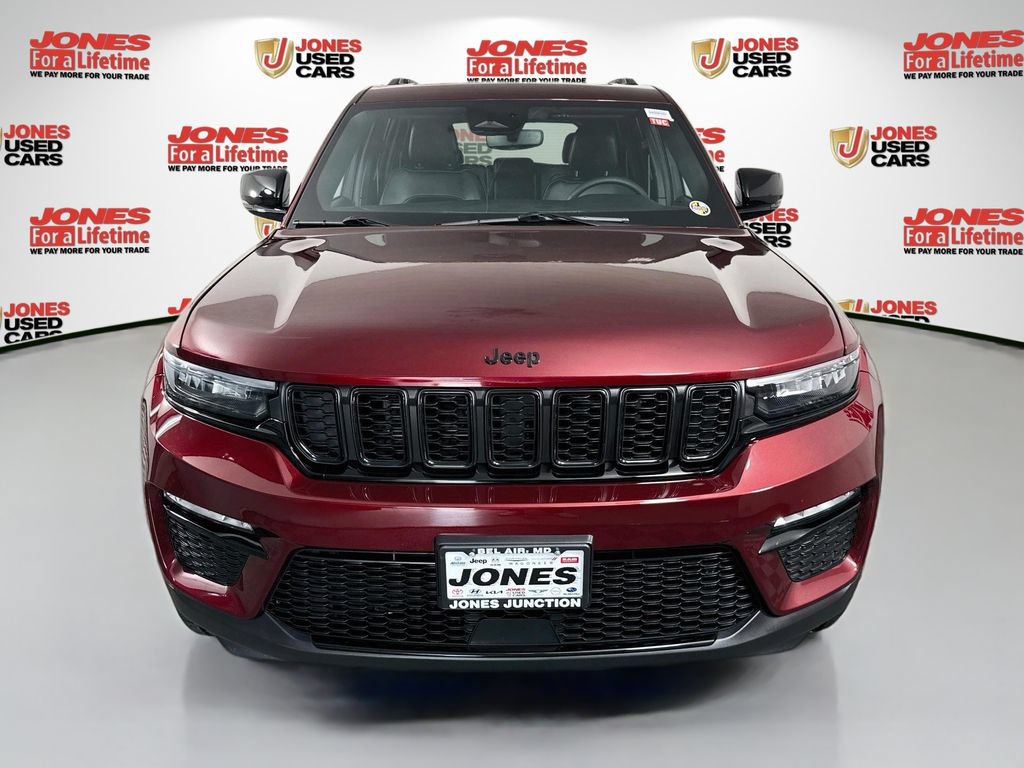 Used 2024 Jeep Grand Cherokee Limited w/ Black Appearance Package RWD image 12