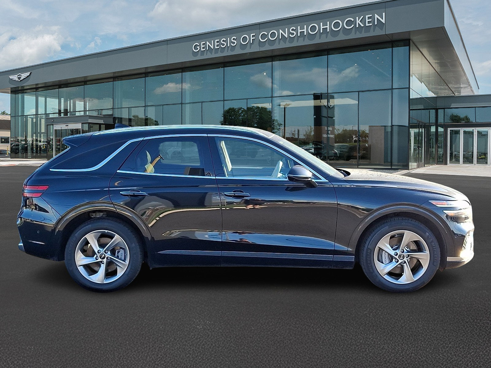 Certified 2026 Genesis GV70 2.5T Advanced AWD/4WD image 7