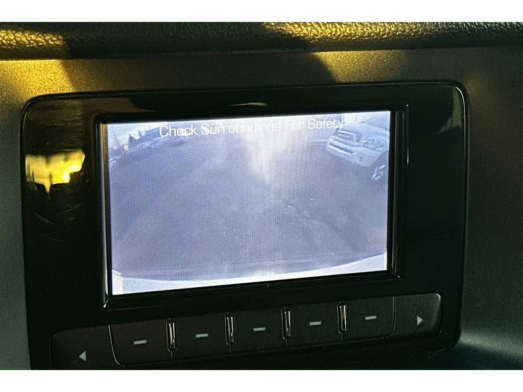 Used 2015 Chevrolet Suburban LS image 20