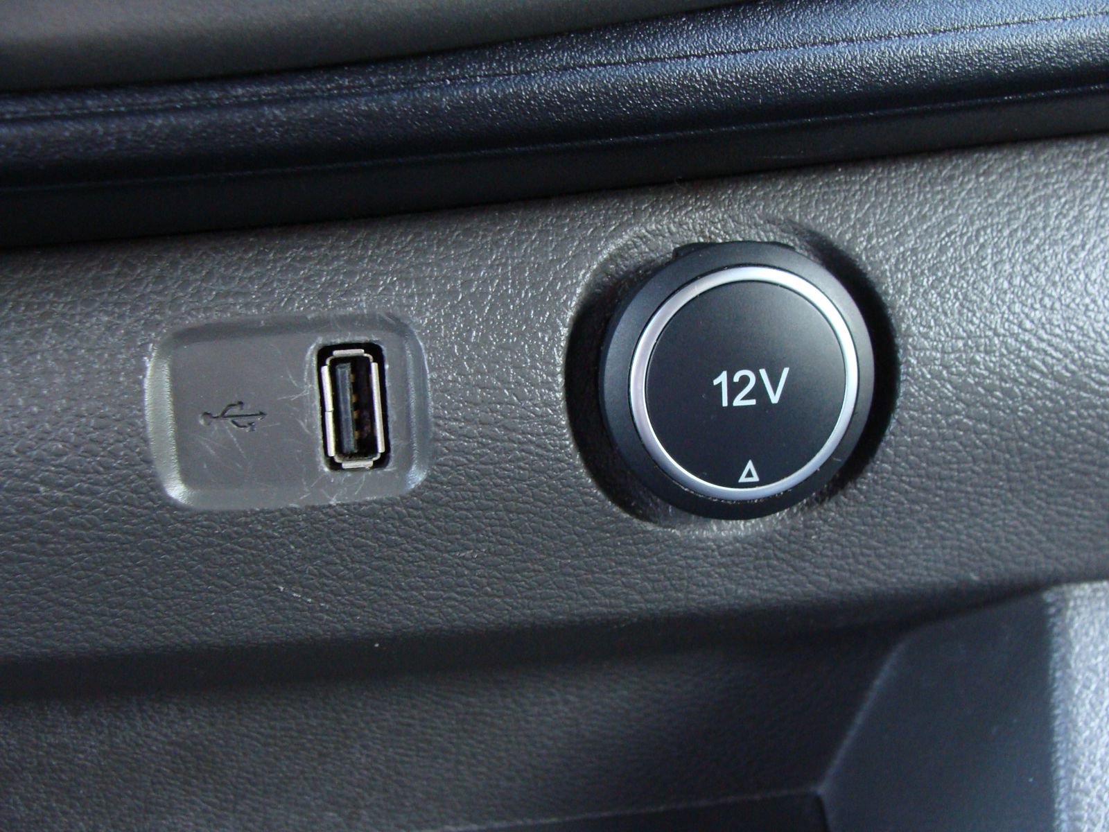 Used 2022 Ford Transit 350 XLT image 22