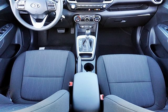 New 2026 Hyundai Venue SE FWD image 23