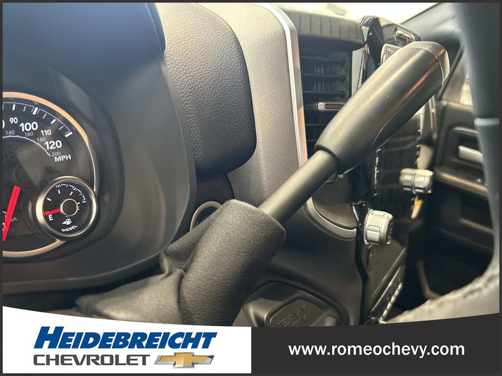 Used 2025 RAM 3500 Big Horn image 24