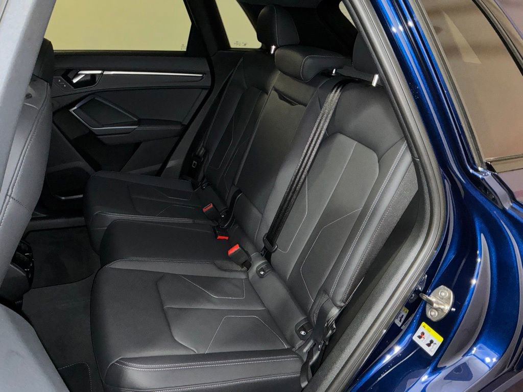 Certified 2025 Audi Q3 2.0T Premium w/ Convenience Package image 21