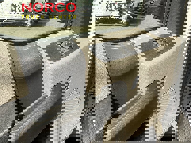 Used 2022 Ford F250 XL w/ Power Equipment Group image 16