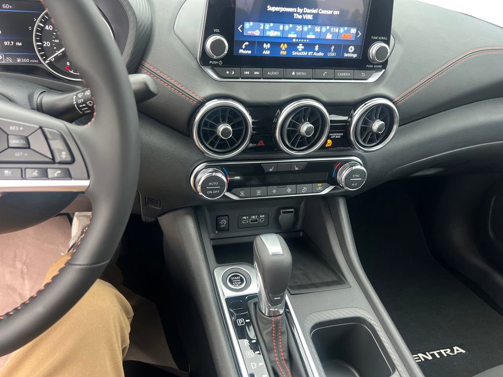 New 2025 Nissan Sentra SR image 18