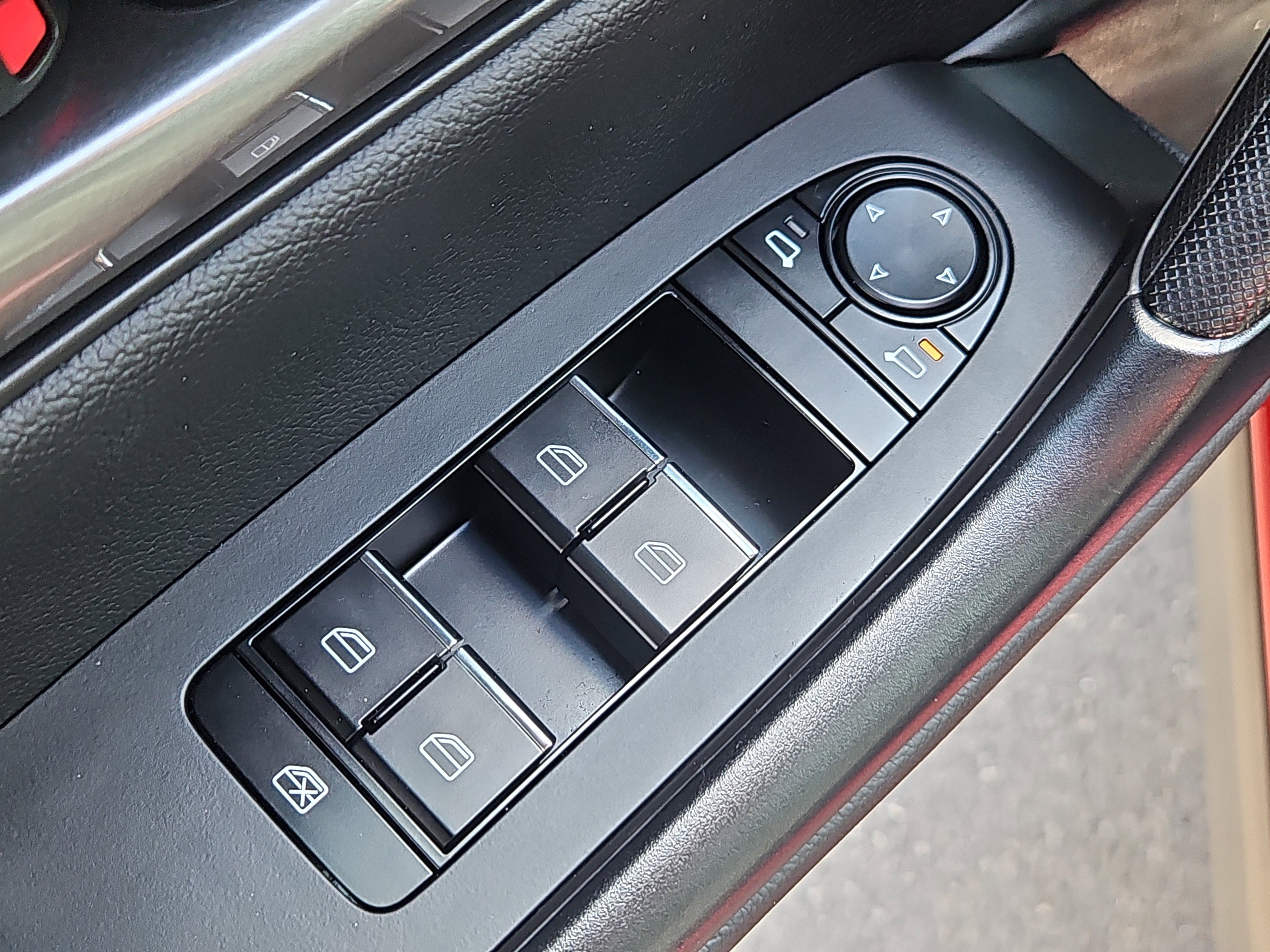 Certified 2025 MAZDA CX-50 AWD 2.5 S w/ Premium Package image 20