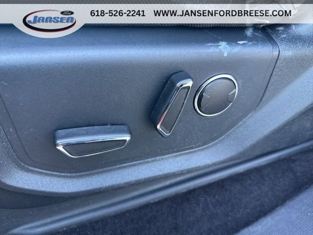 Used 2015 Ford F150 XLT w/ Equipment Group 302A Luxury AWD/4WD image 12