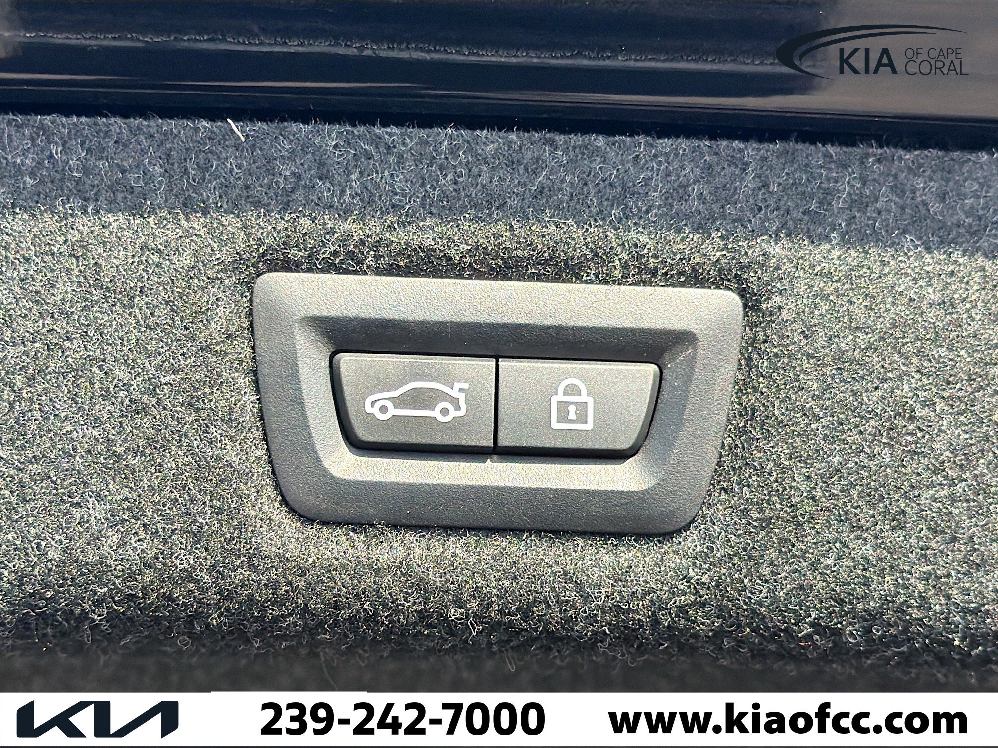 Used 2023 BMW 530i w/ M Sport Package image 12