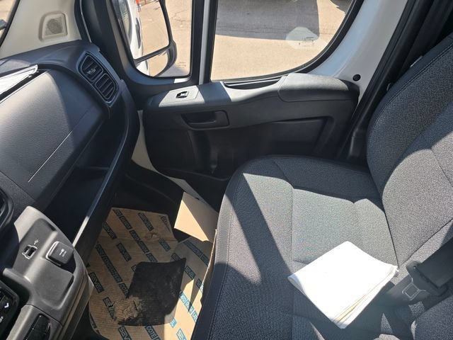 Used 2024 RAM ProMaster 2500 w/ Convenience Group FWD image 22