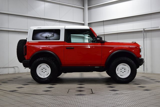 Used 2022 Ford Bronco Badlands image 8
