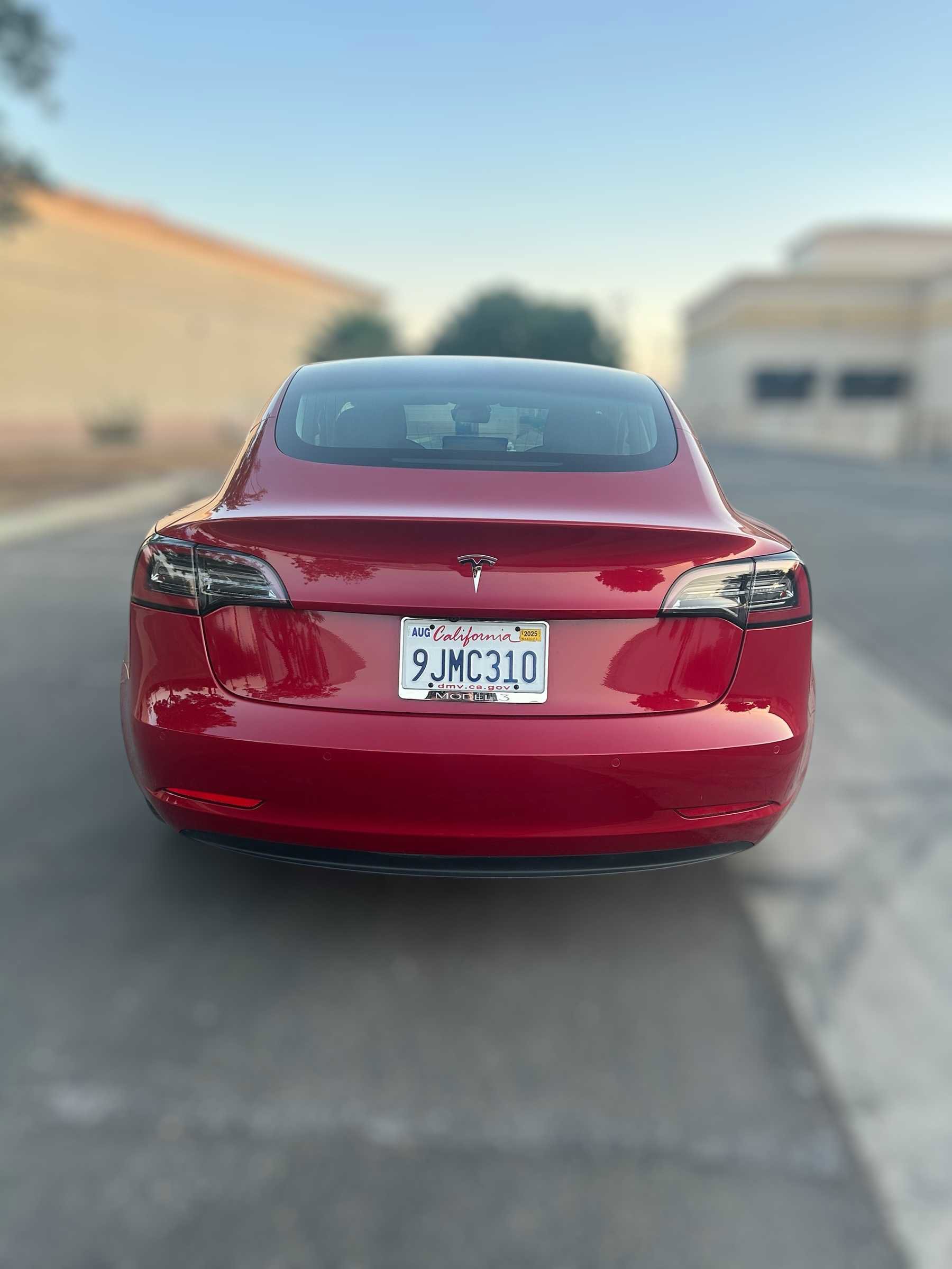 Used 2018 Tesla Model 3 Long Range image 4