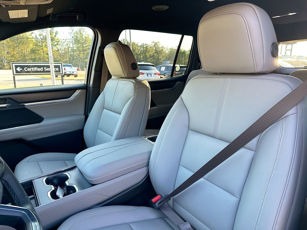 New 2026 GMC Acadia Elevation w/ Elevation Premium Package FWD image 8