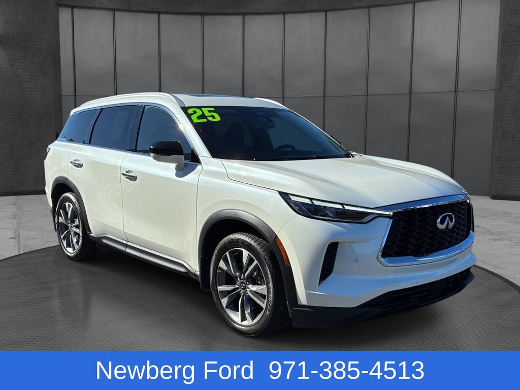 Used 2025 INFINITI QX60 Luxe AWD/4WD image 3