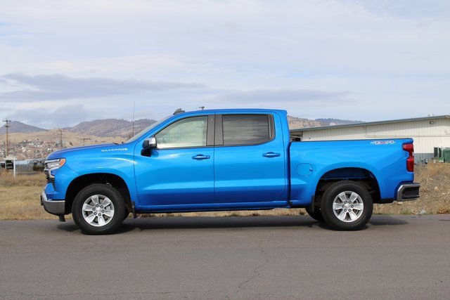 Used 2025 Chevrolet Silverado 1500 LT image 3