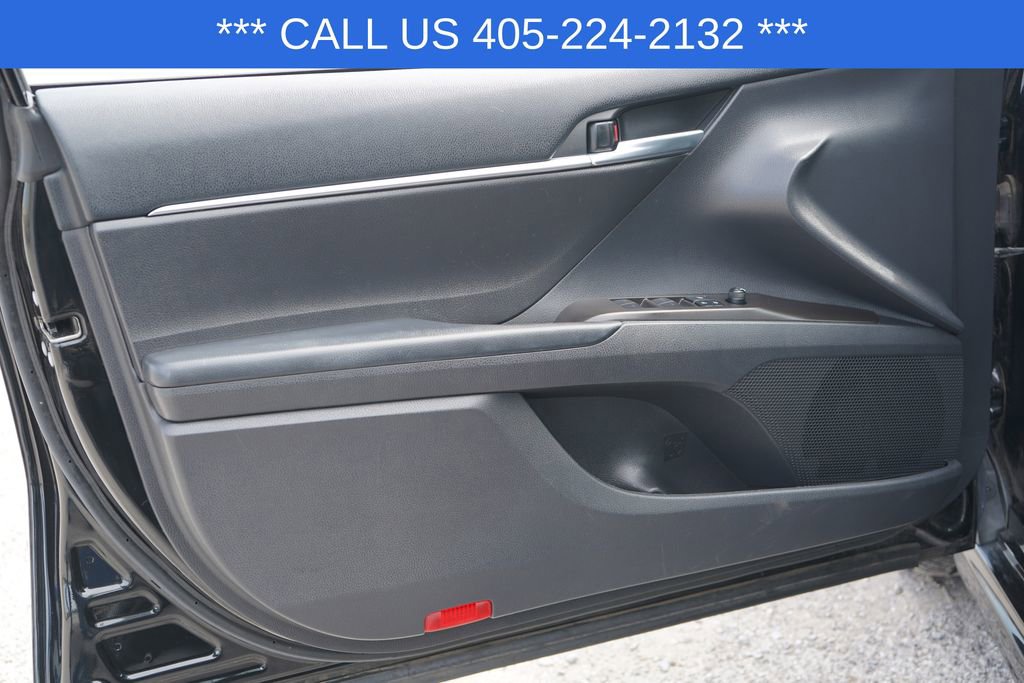Used 2021 Toyota Camry SE image 17