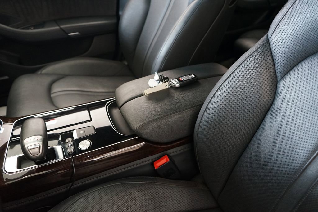 Used 2015 Audi A8 L TDI w/ Premium Package image 33
