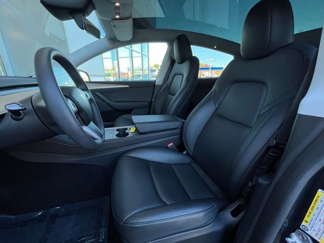 Used 2024 Tesla Model Y Long Range image 10