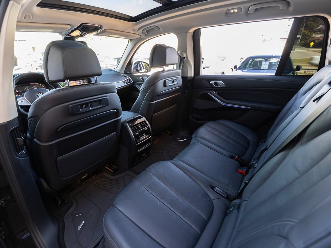 Used 2020 BMW X7 xDrive40i w/ Premium Package AWD/4WD image 31