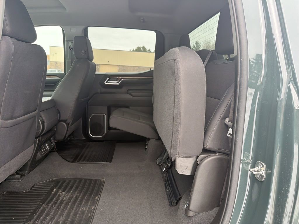 Used 2025 Chevrolet Silverado 1500 LT AWD/4WD image 10