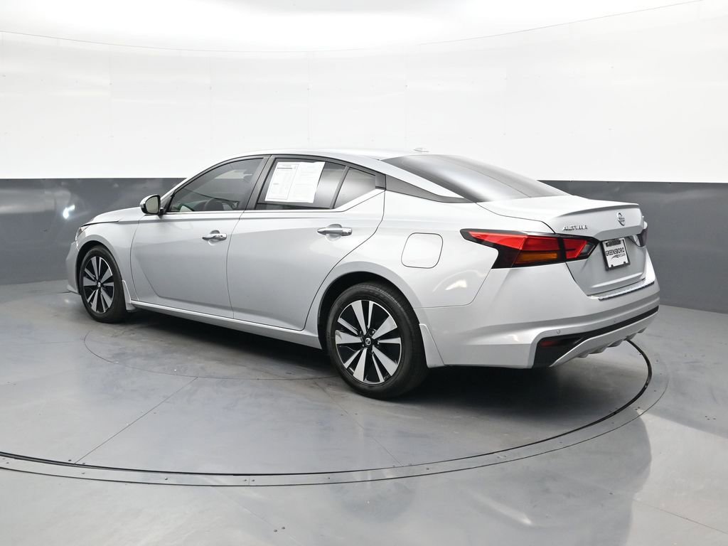 Used 2022 Nissan Altima 2.5 SV FWD image 5