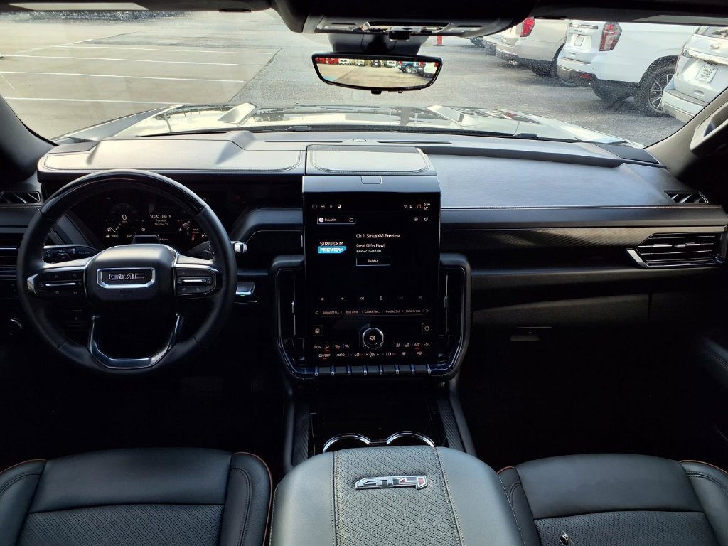 Used 2026 GMC Yukon AT4 w/ AT4 Premium Plus Package AWD/4WD image 3